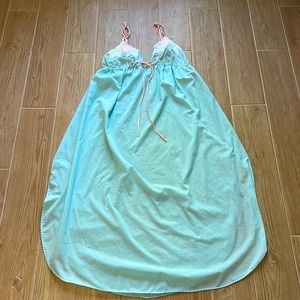 VintageWomen’s  Natori Neiman Marcus Night Gown